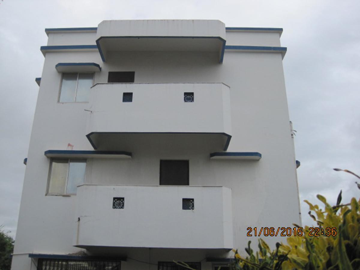 Hotel Arya Palace Puri Exterior photo